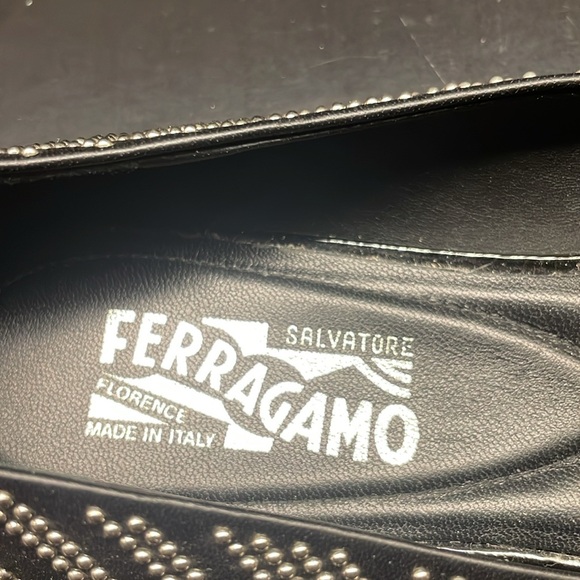 Salvatore Ferragamo black leather flats with silver studds all over. - Picture 4 of 8
